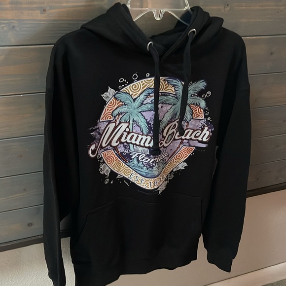 Miami Beach Hoodie - Picture 4 of 10
